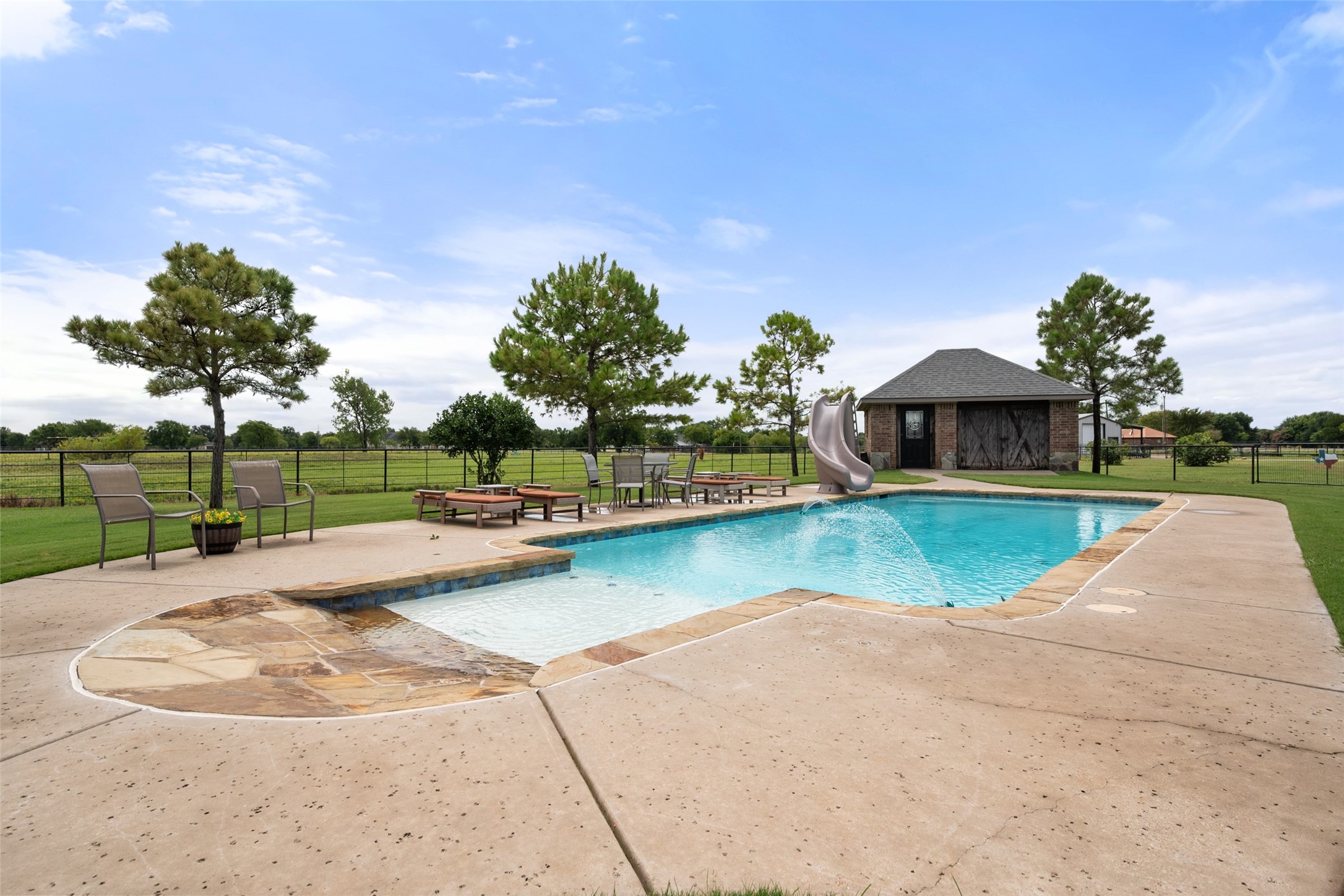 606 Sunset Point Kerens TX 75144