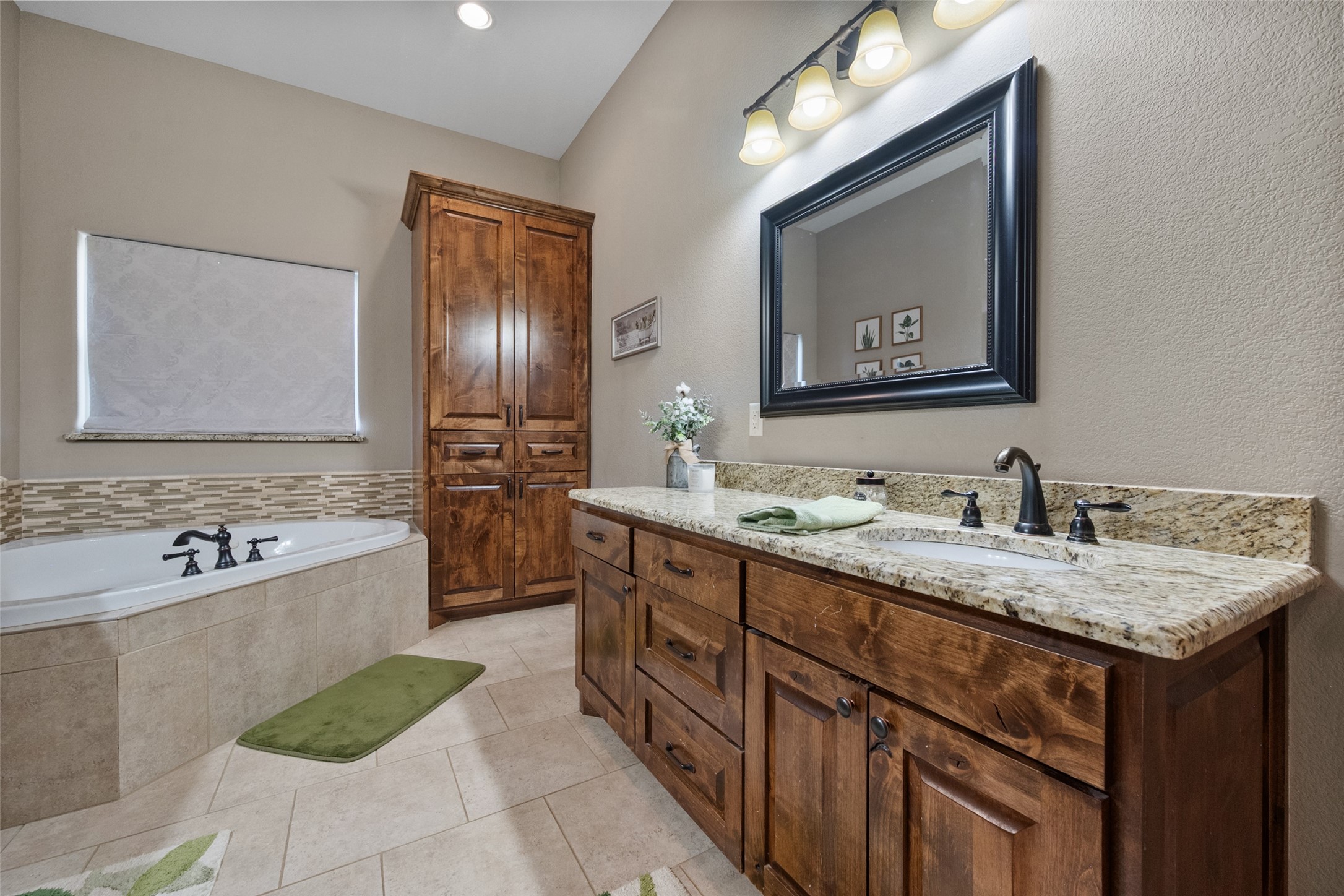606 Sunset Point Kerens TX 75144