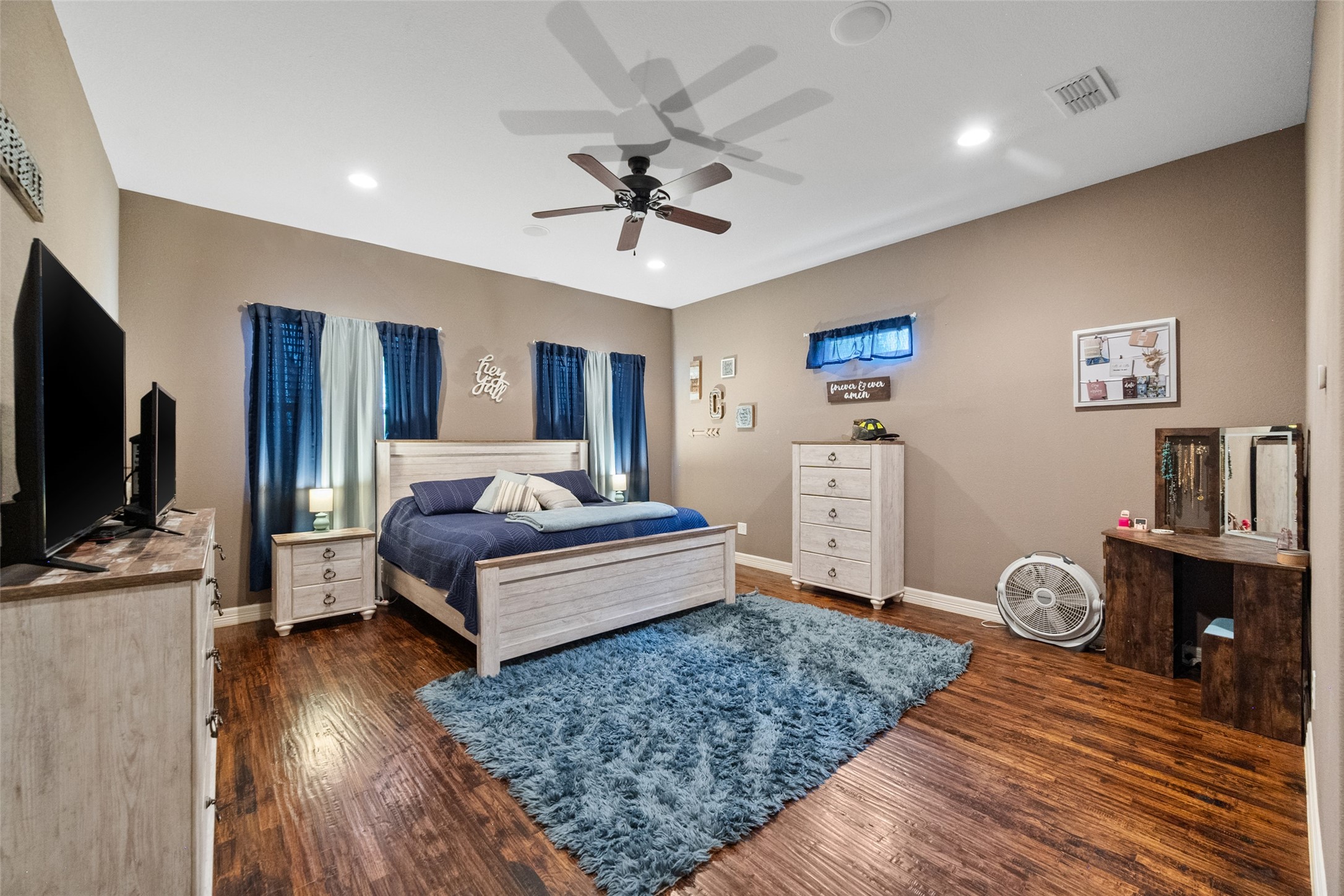 606 Sunset Point Kerens TX 75144