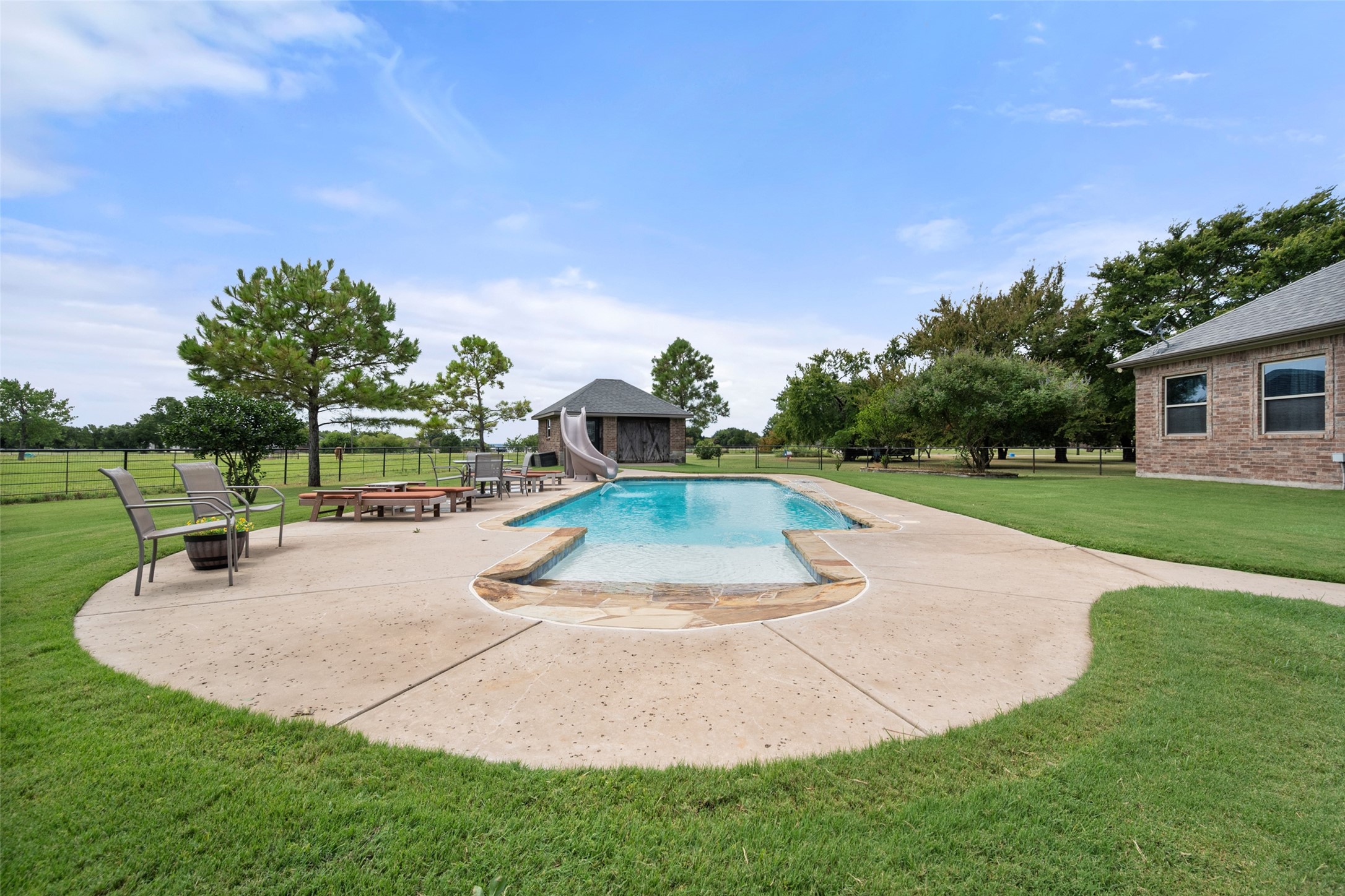 606 Sunset Point Kerens TX 75144