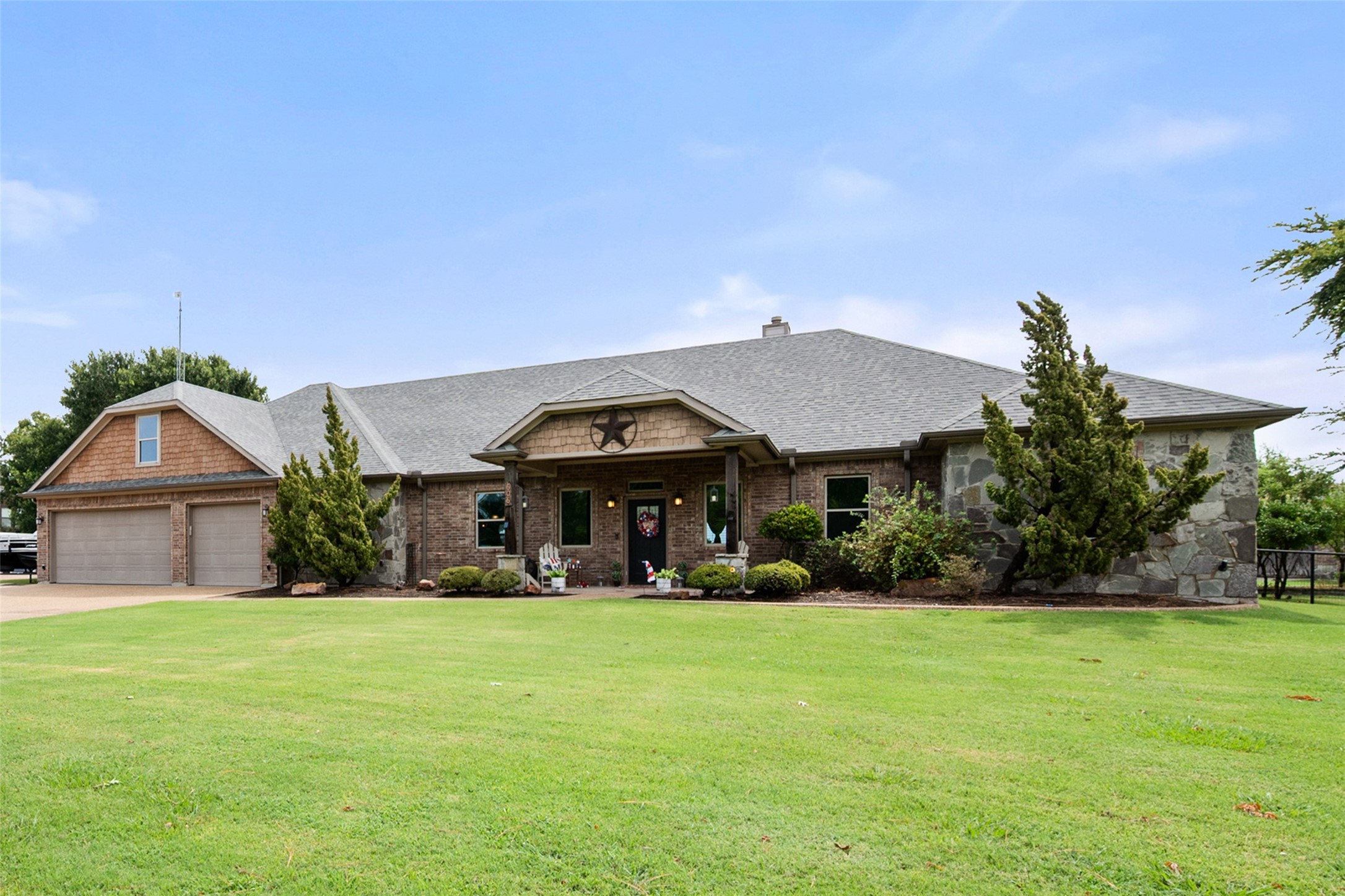 606 Sunset Point Kerens TX 75144