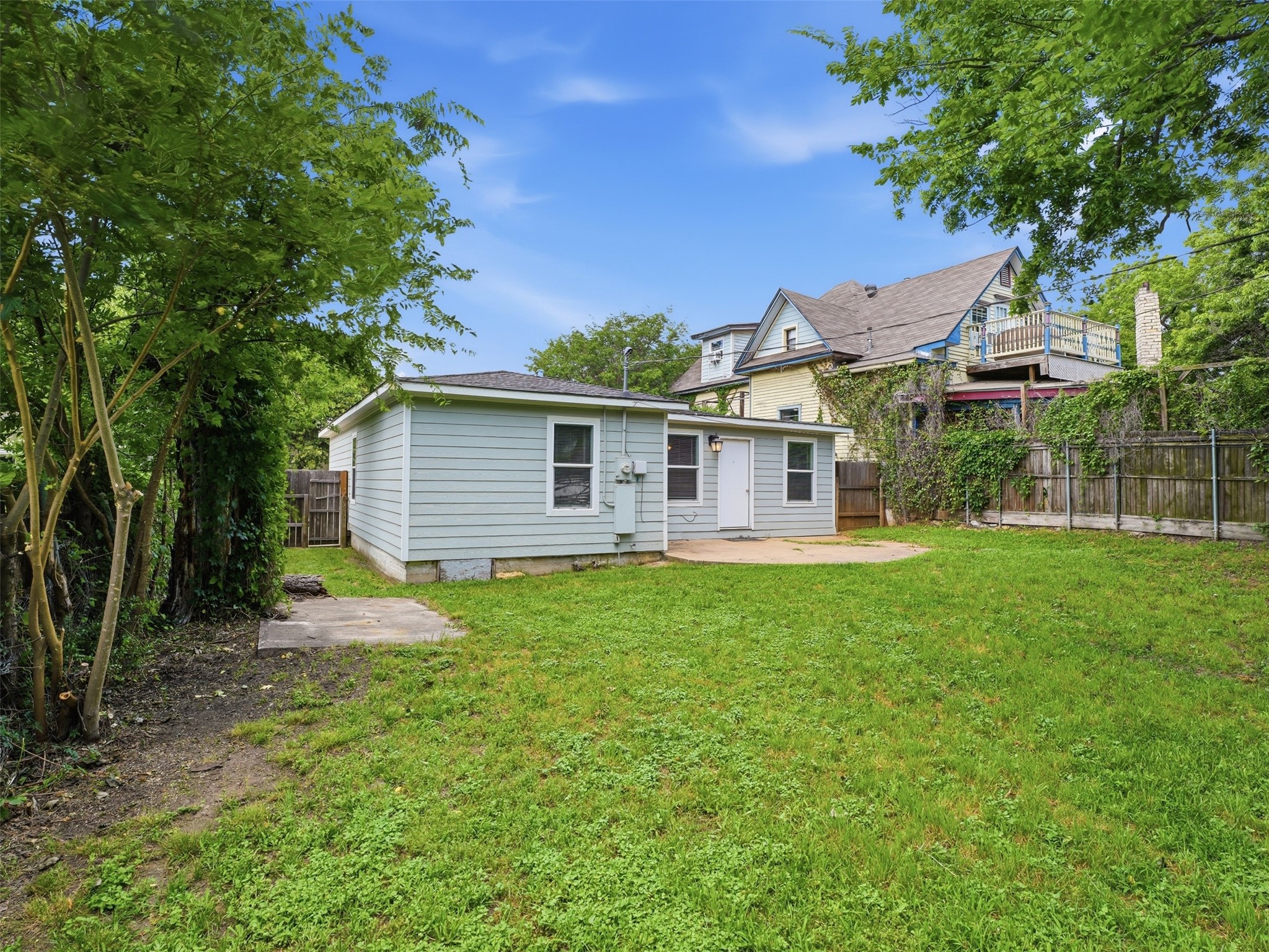 304 W Texas Street Denison TX 75020