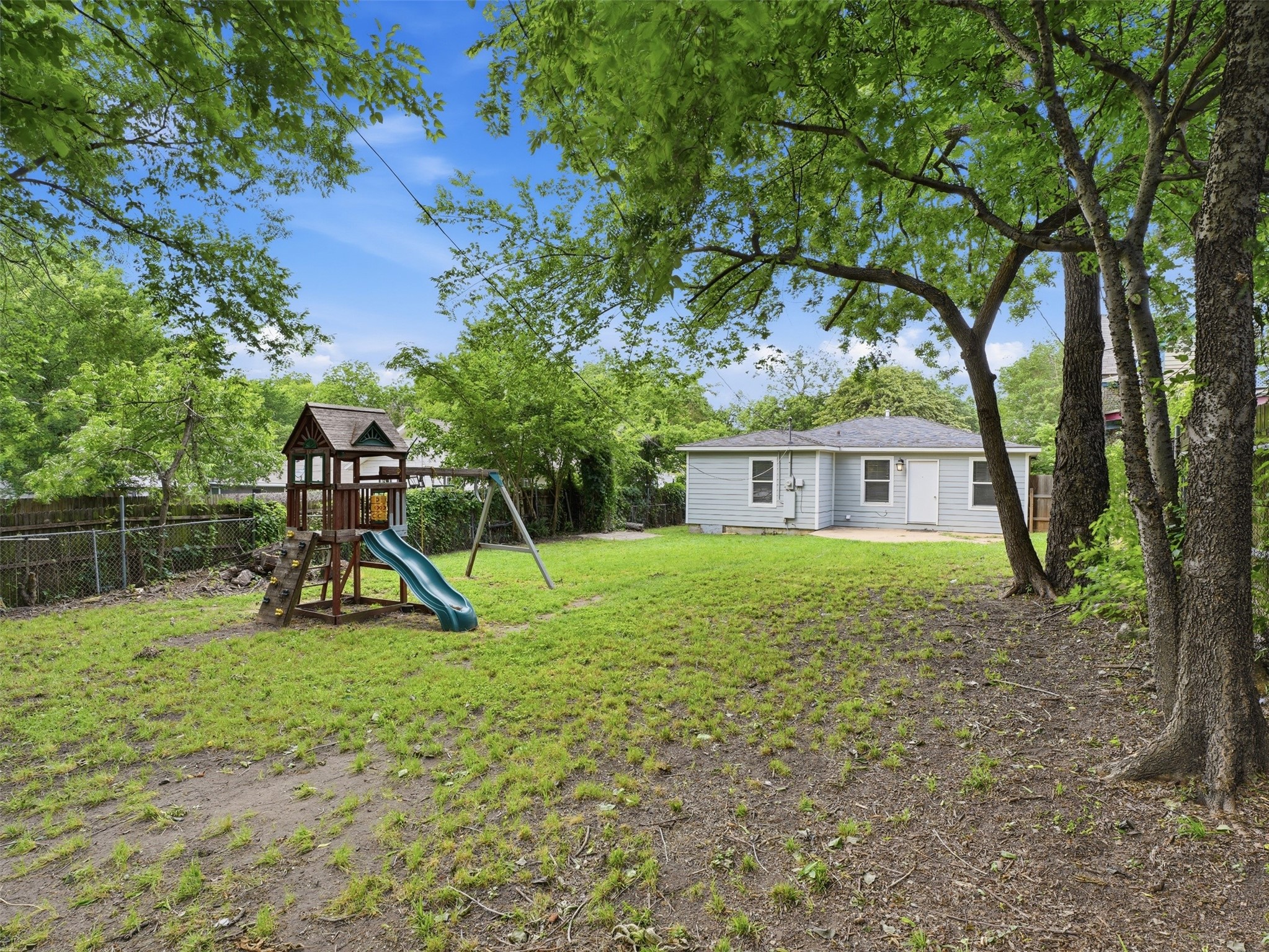 304 W Texas Street Denison TX 75020