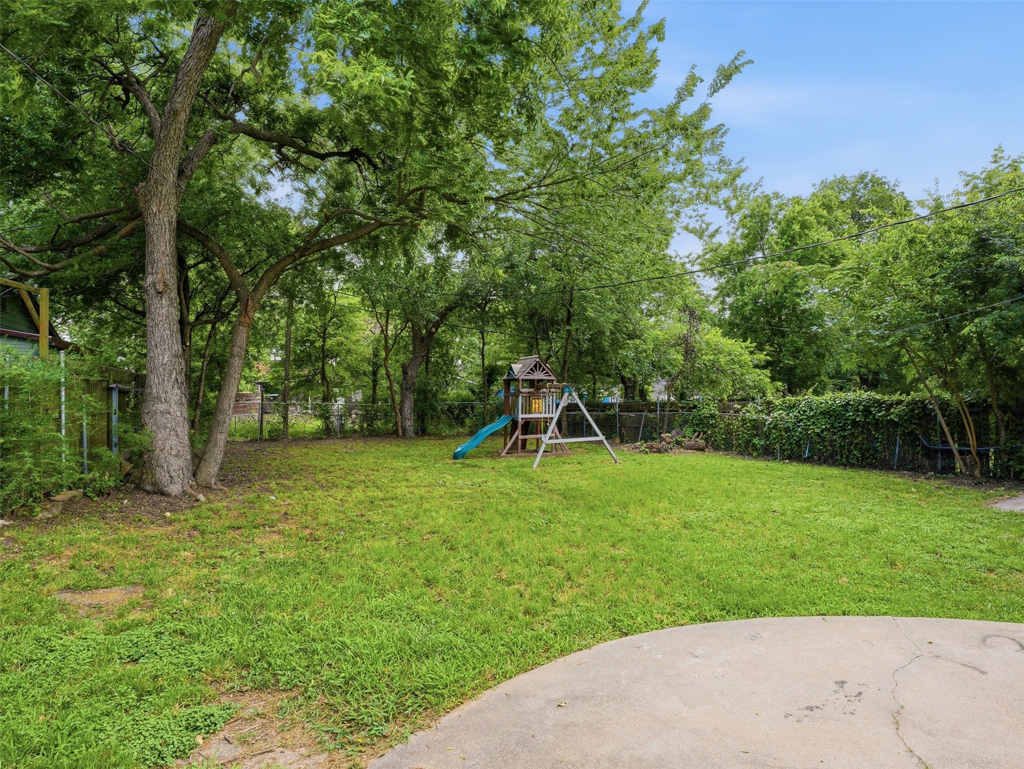 304 W Texas Street Denison TX 75020