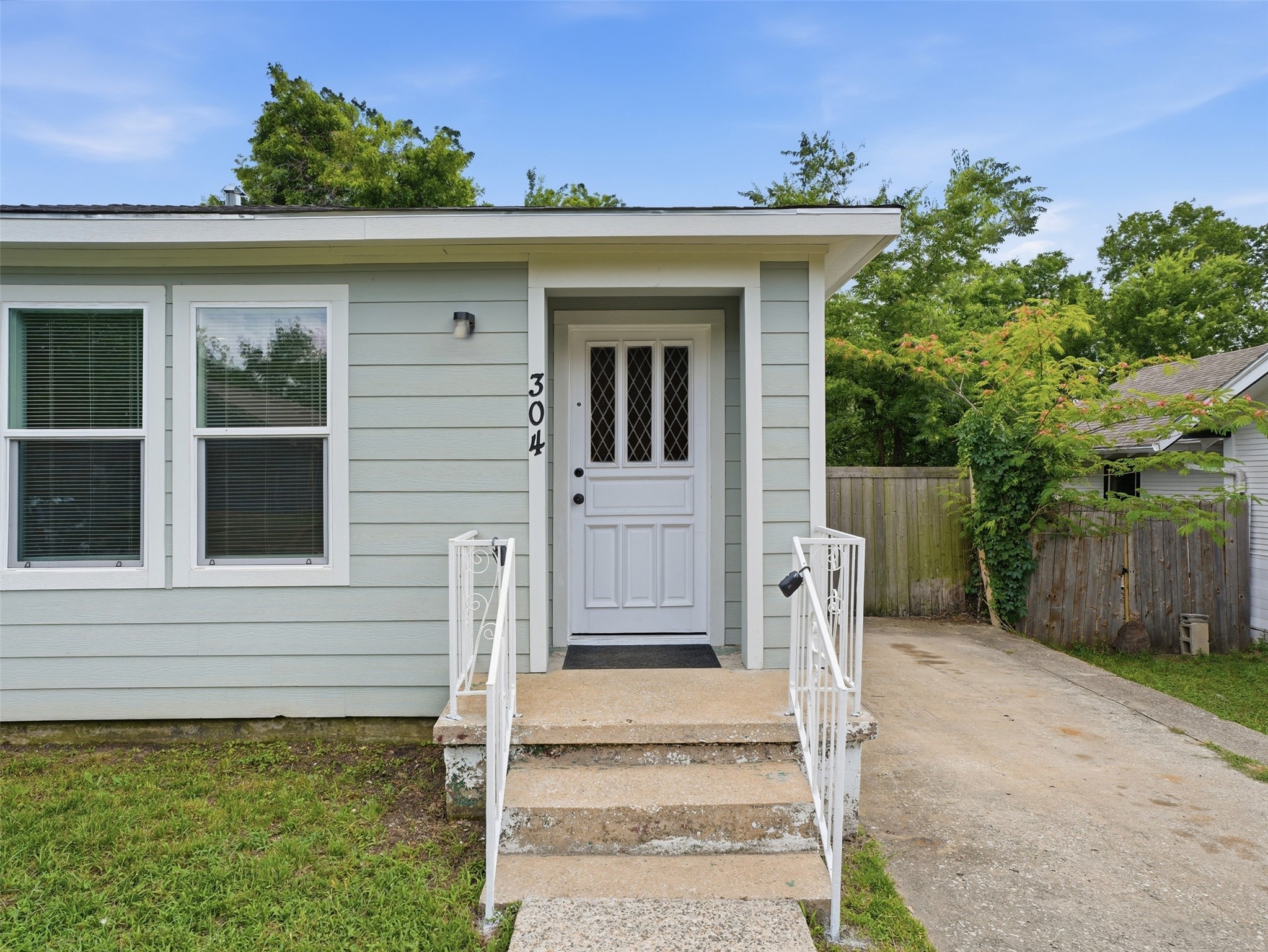 304 W Texas Street Denison TX 75020
