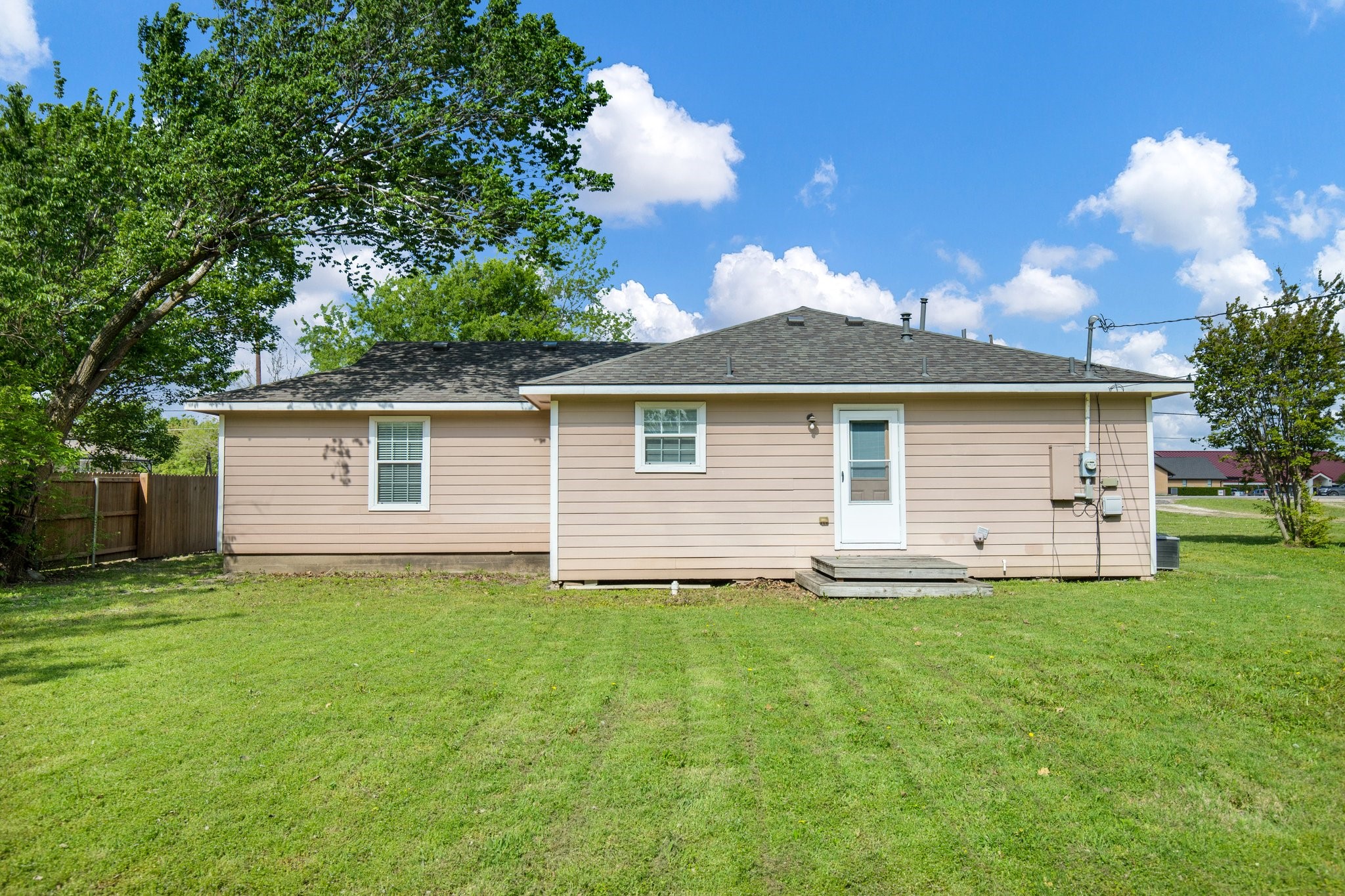 805 N Denny Street Howe TX 75459