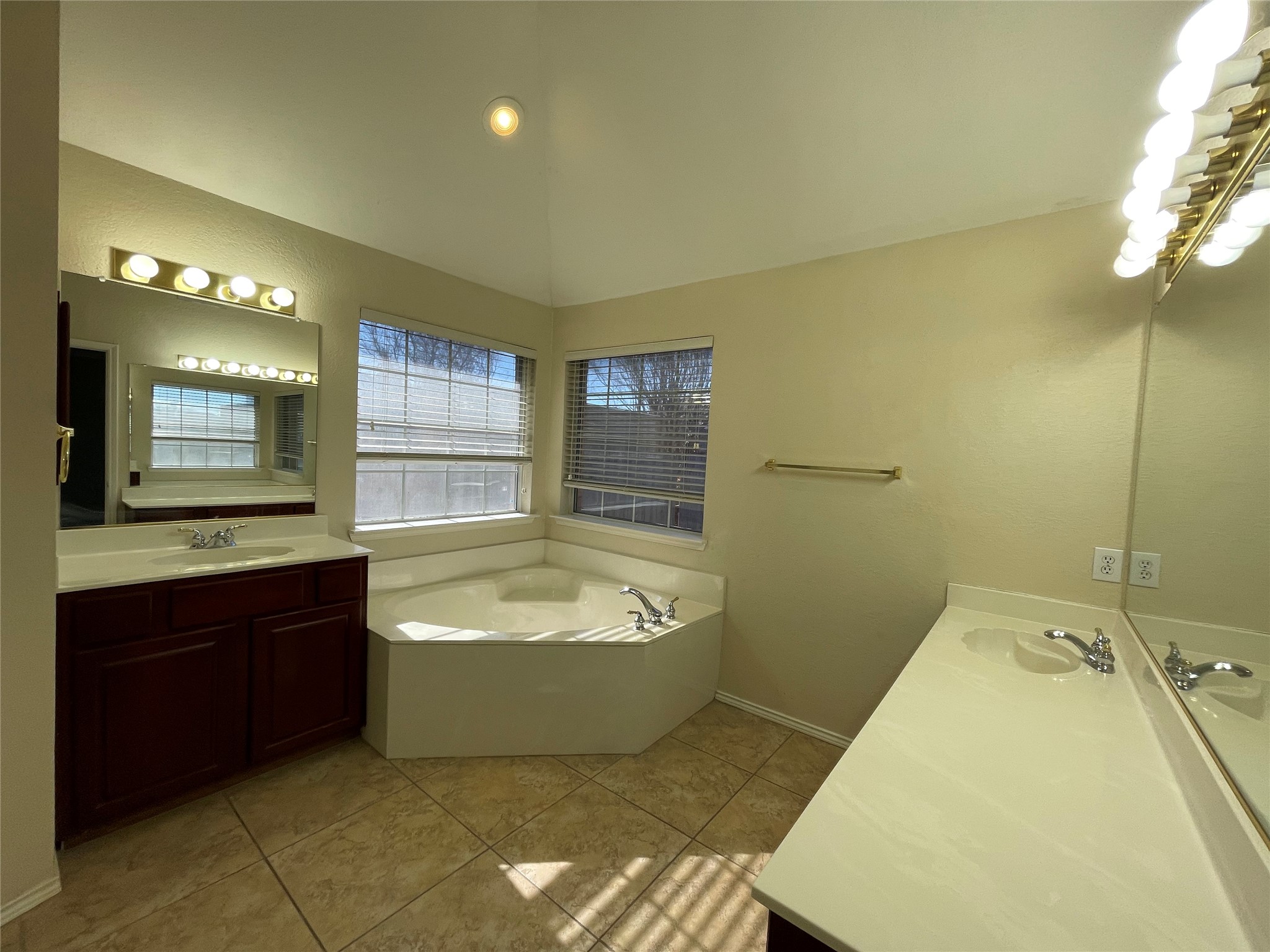 5375 Natchez Trail Fort Worth TX 76137