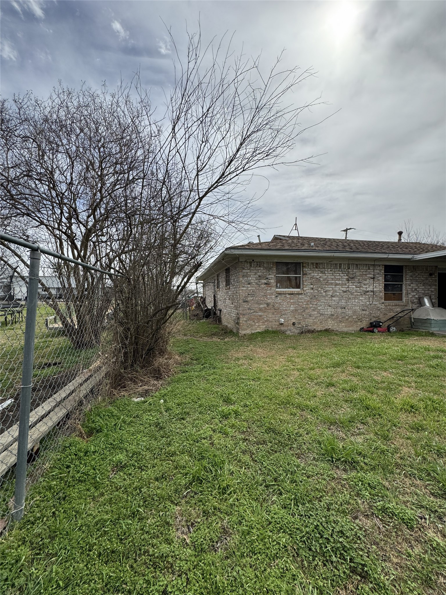 106 N 7th Street E Dawson TX 76639