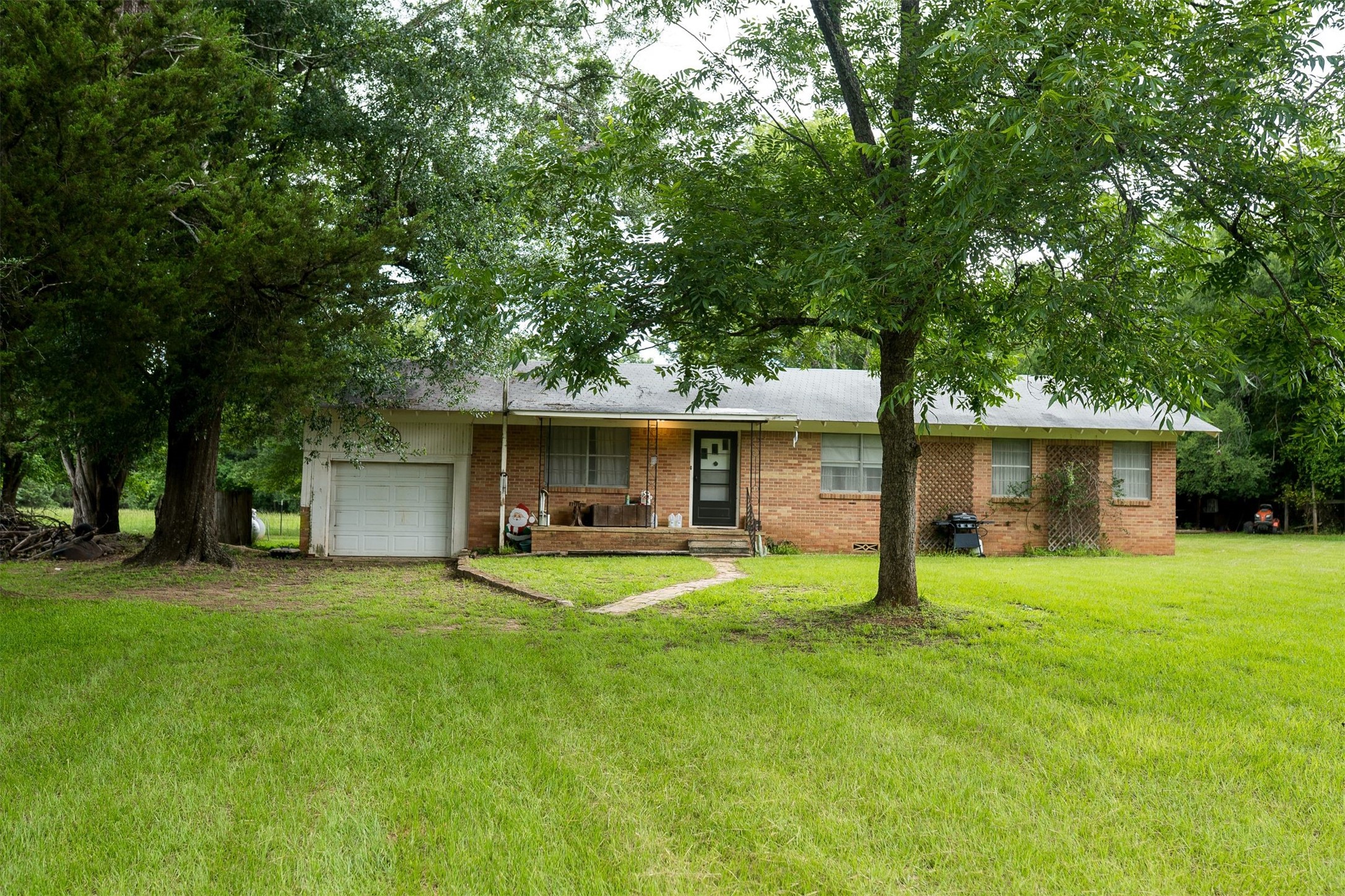 519 An County Road 450 Palestine TX 75803