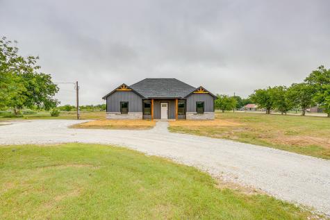 7904 County Road 915 Joshua TX 76058