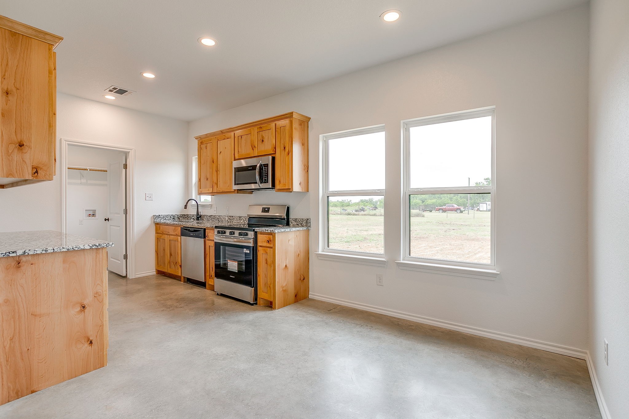 7904 County Road 915 Joshua TX 76058
