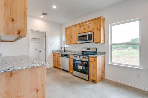 7904 County Road 915 Joshua TX 76058