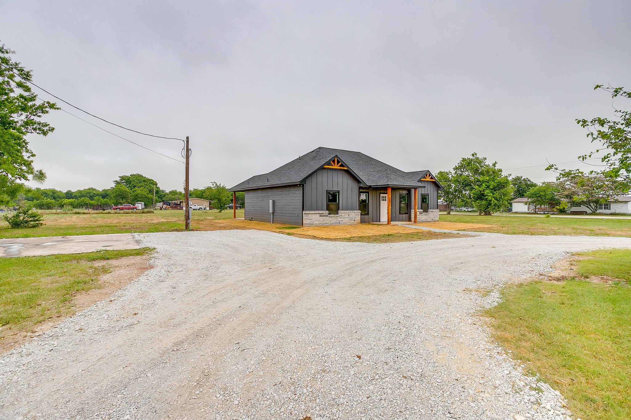 7904 County Road 915 Joshua TX 76058