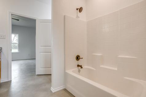 7904 County Road 915 Joshua TX 76058