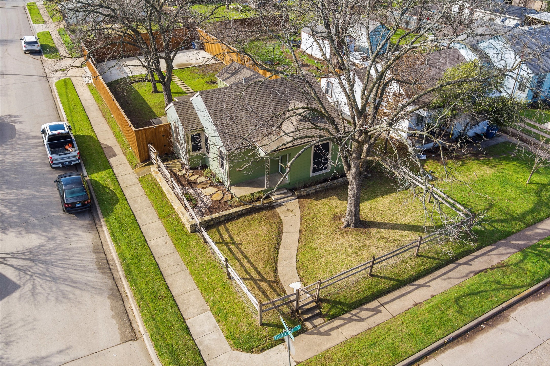 3102 Ivandell Avenue Dallas TX 75211