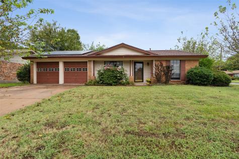 1000 Madrid Street Hurst TX 76053