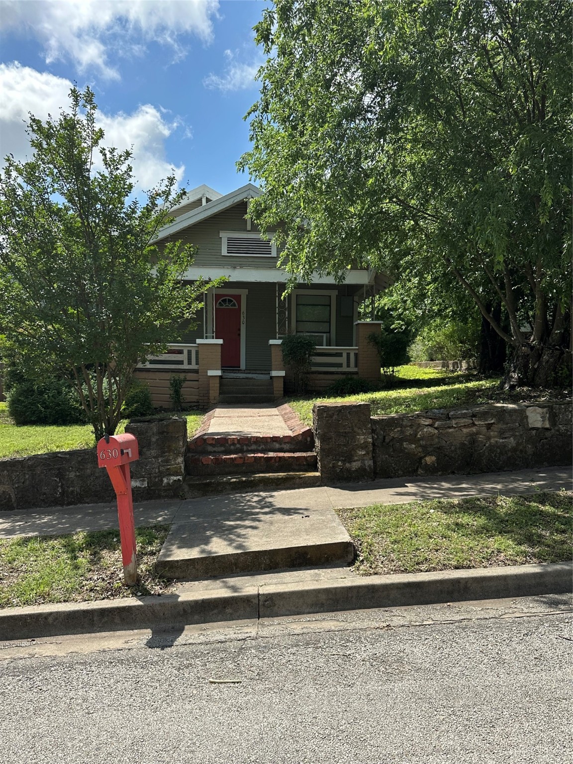 630 W College Street Stephenville TX 76401