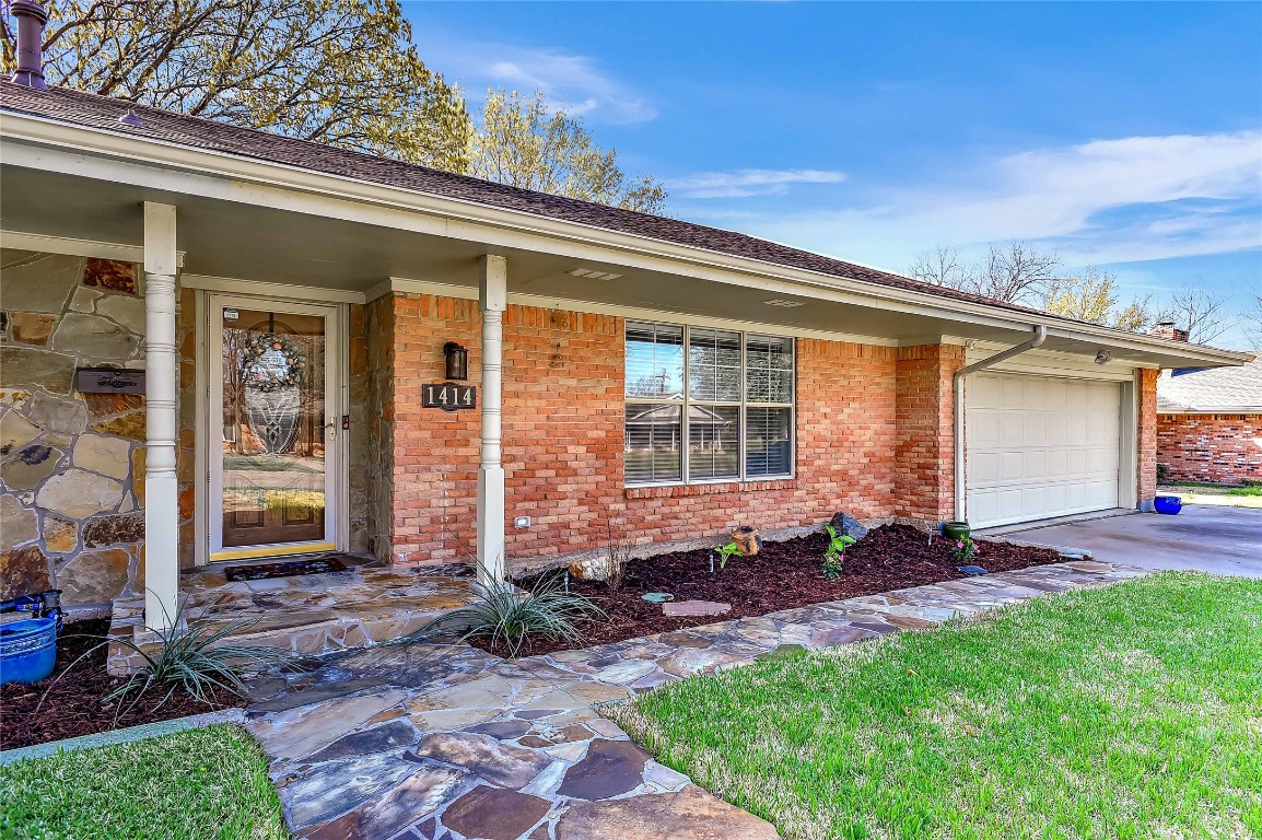 1414 Yarborough Drive Sherman TX 75092