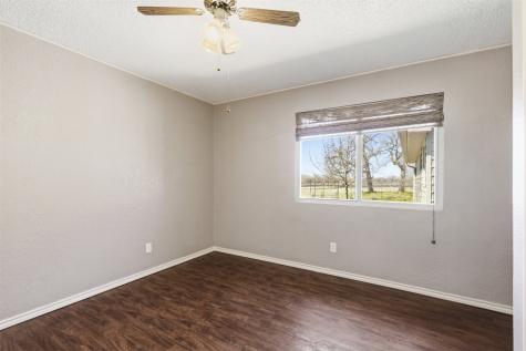 755 County Road 4280 Decatur TX 76234