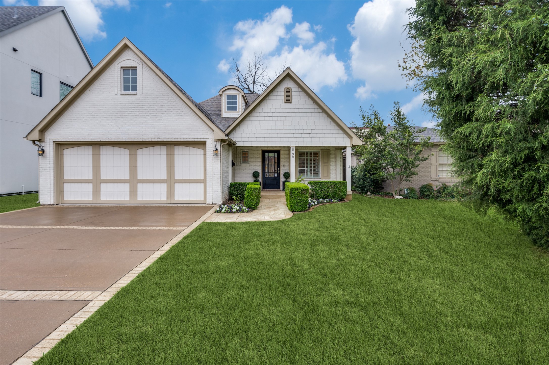 5738 W Amherst Avenue Dallas TX 75209