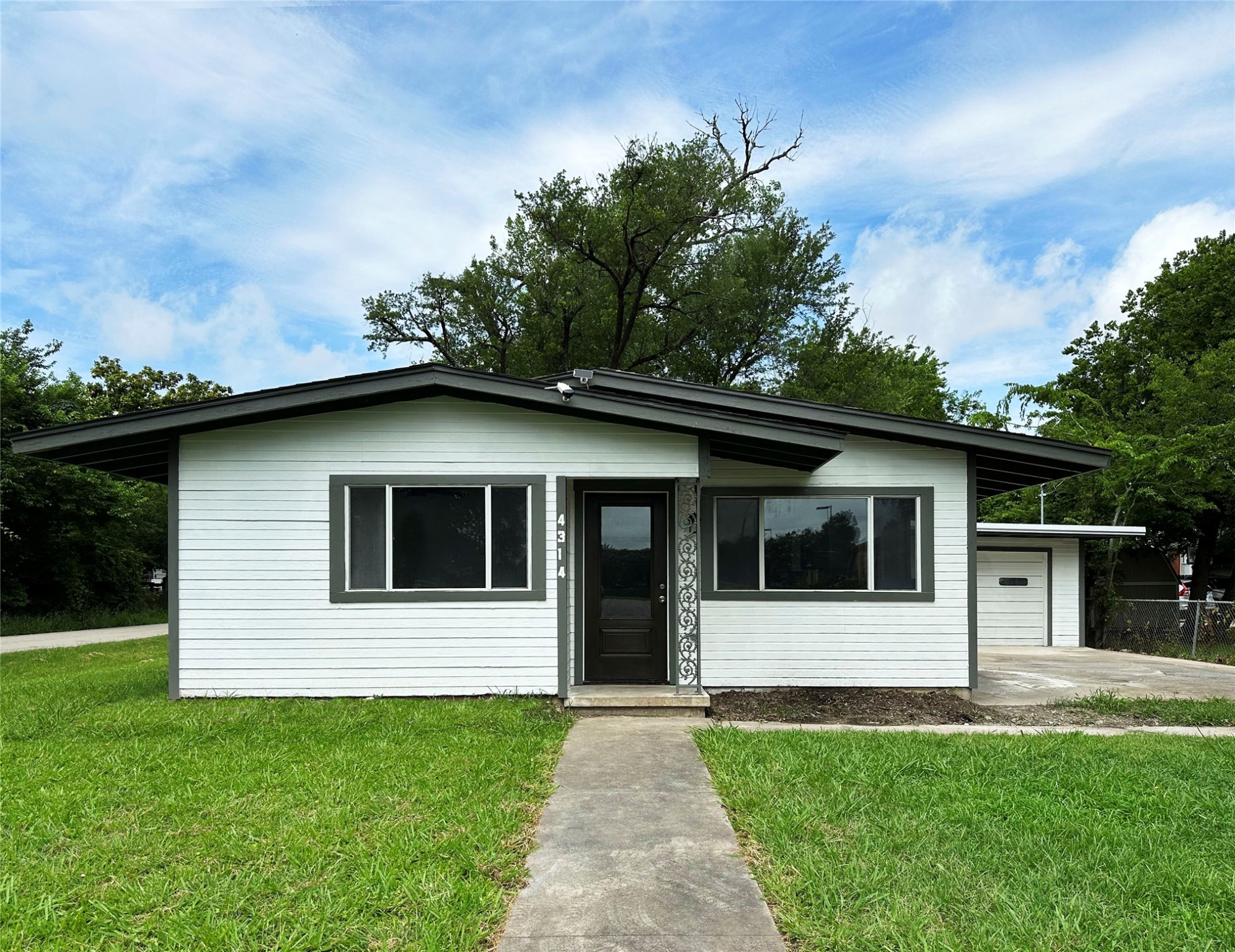 4314 Johnson Street Greenville TX 75401