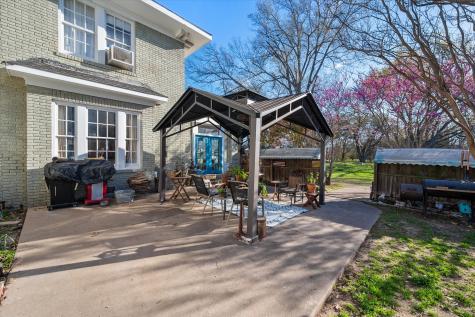 300 5th Street Kerens TX 75144
