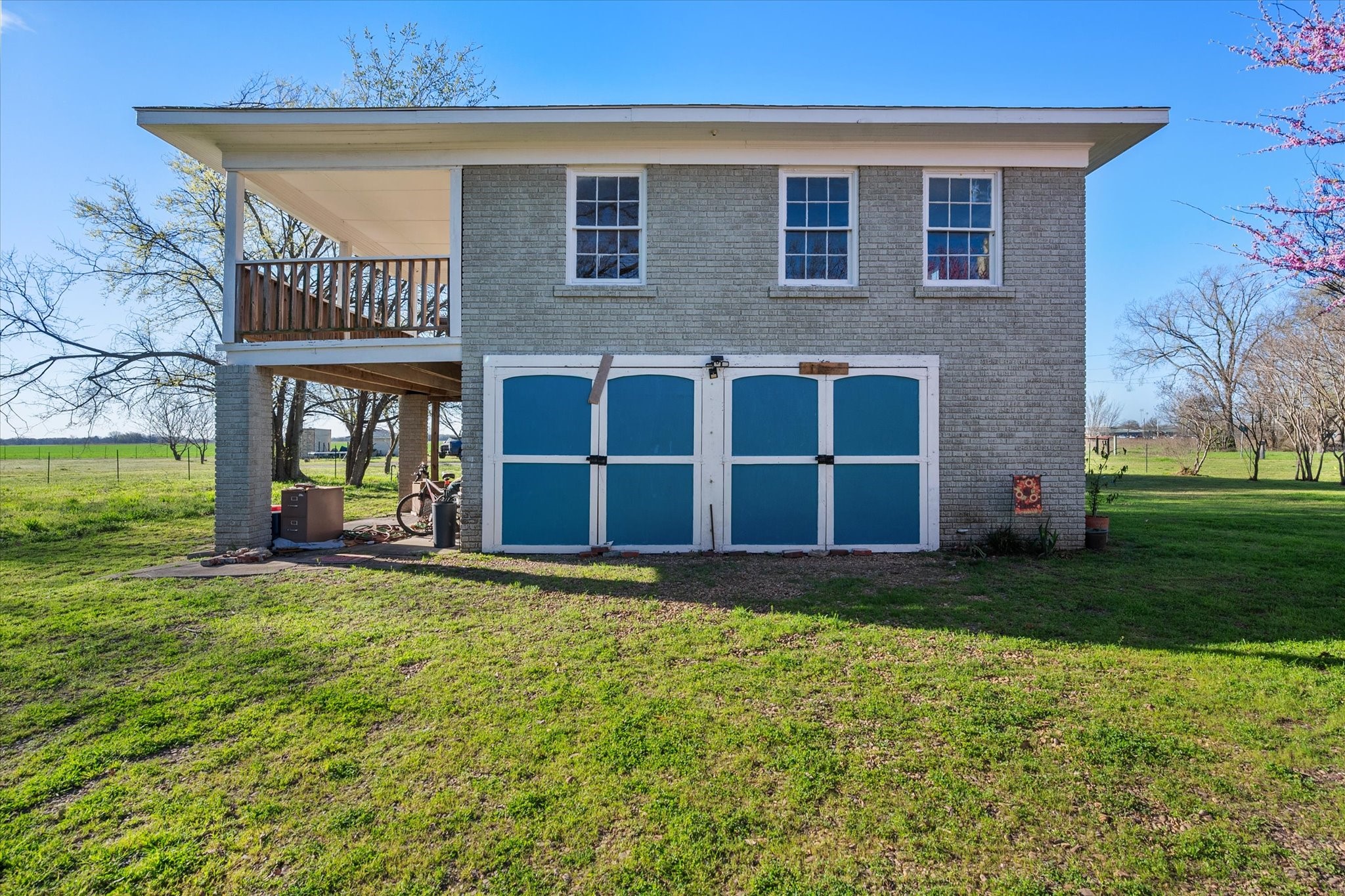 300 5th Street Kerens TX 75144