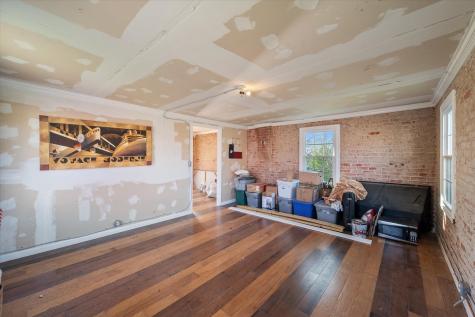 300 5th Street Kerens TX 75144