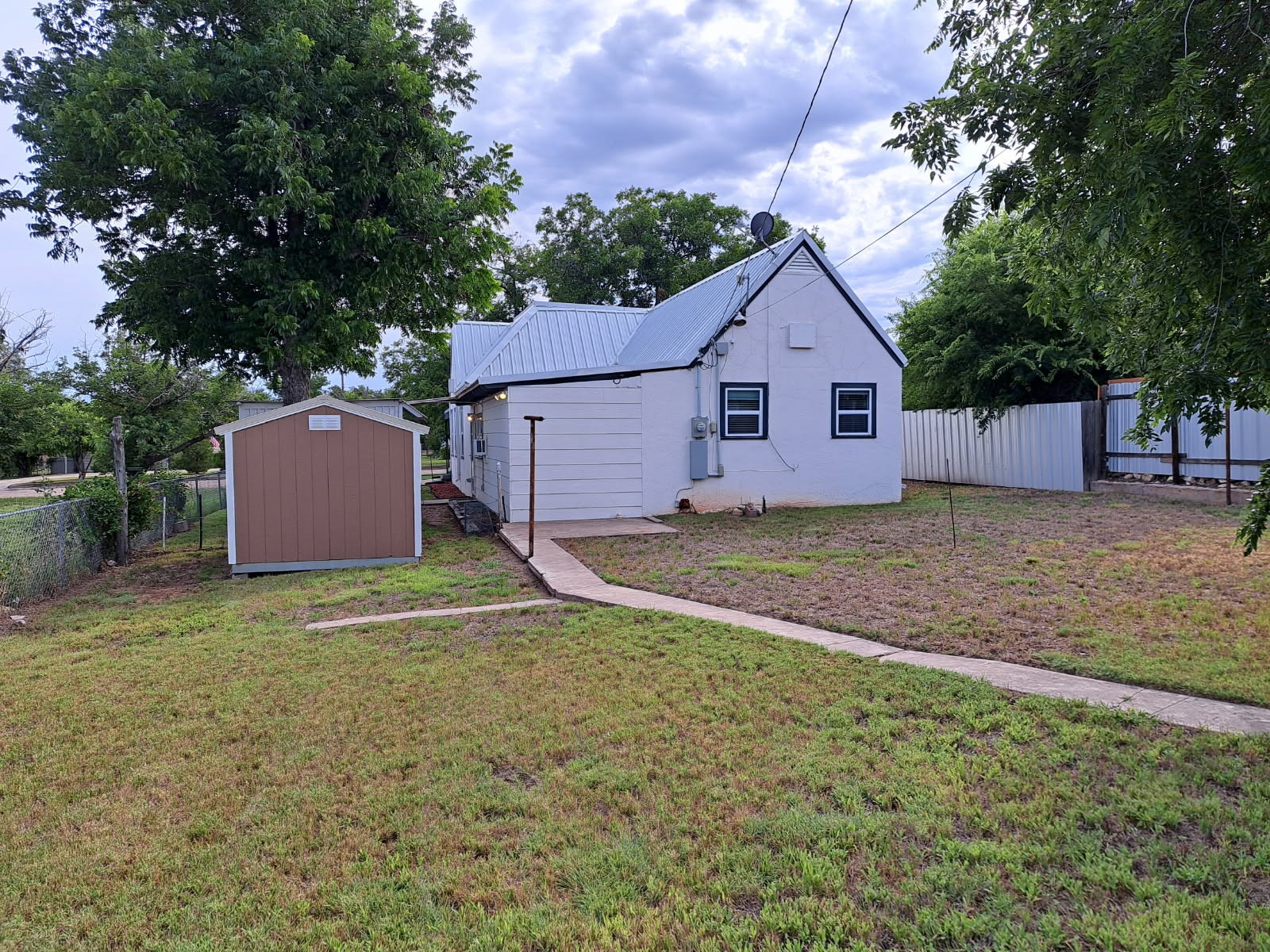406 N 6th Street Ballinger TX 76821