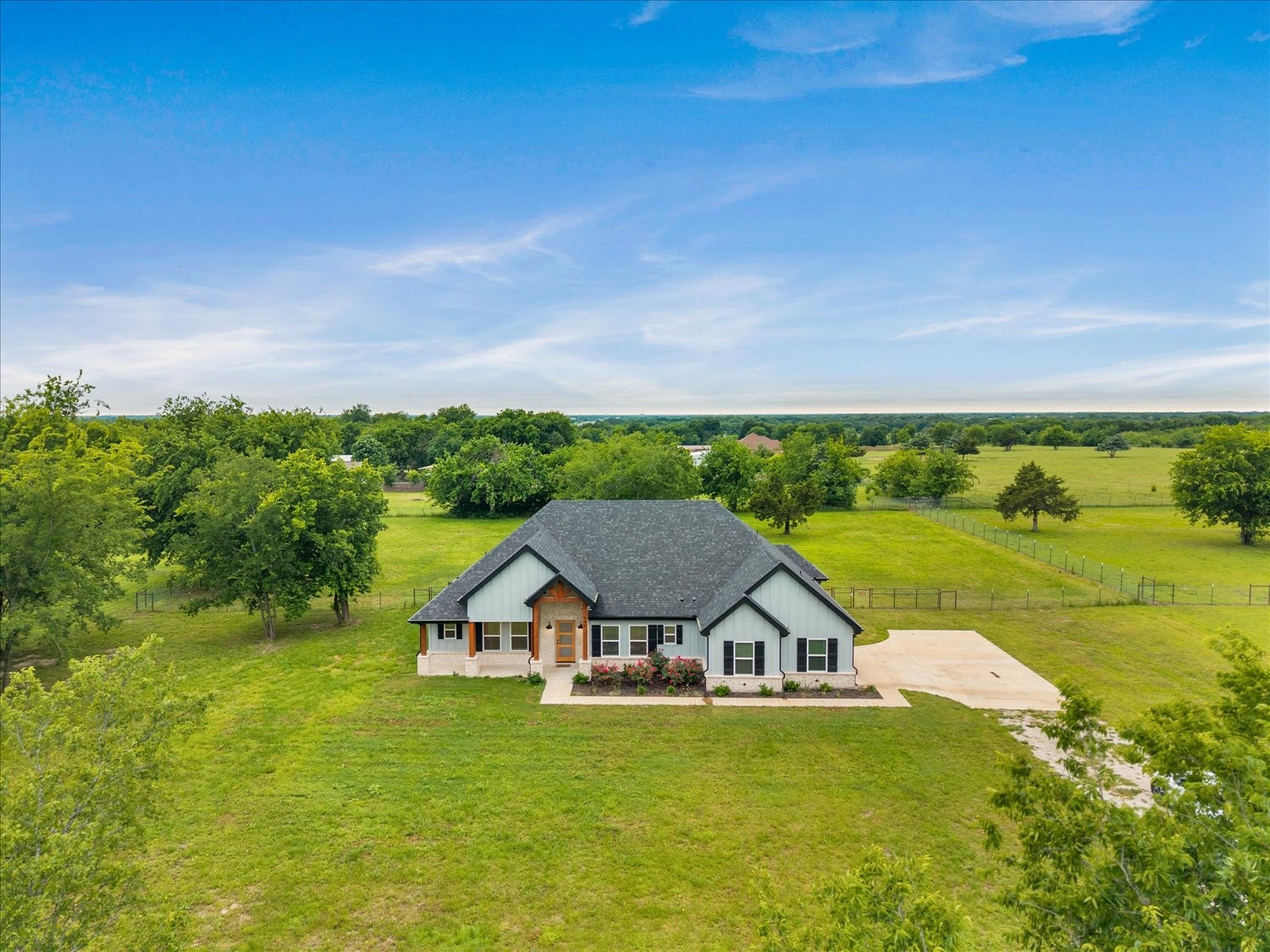 800 County Road 4108 Greenville TX 75401