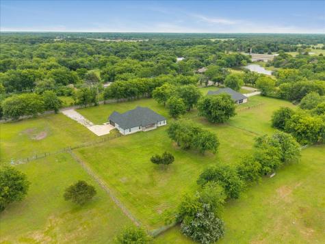 800 County Road 4108 Greenville TX 75401