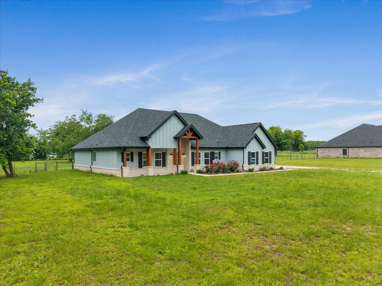 800 County Road 4108 Greenville TX 75401