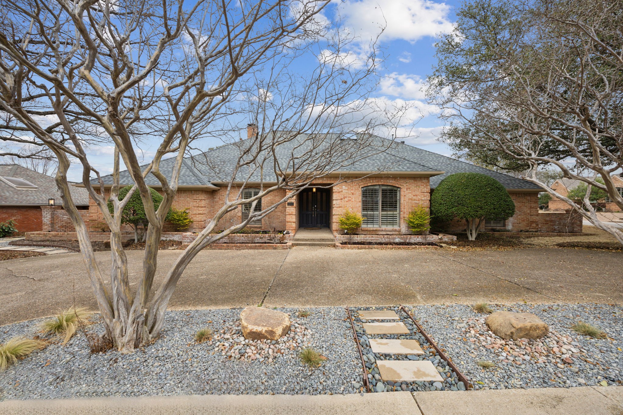 5903 Twin Coves Street Dallas TX 75248