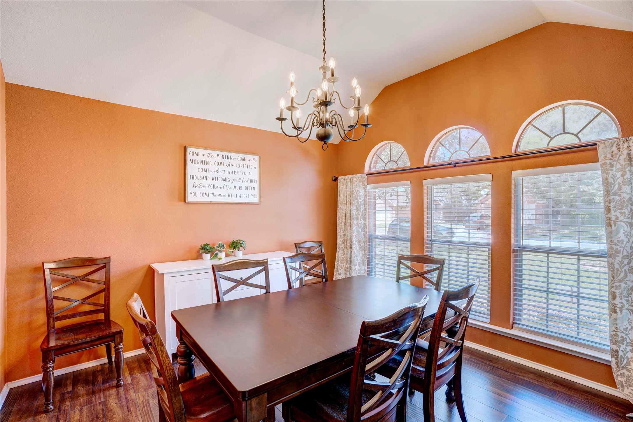 8628 Saranac Trail Fort Worth TX 76118