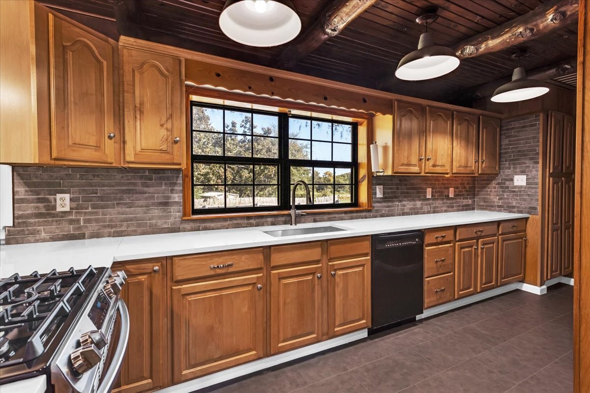 21 Chaparral Estates Drive Denison TX 75021