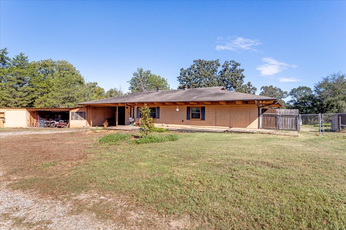 21 Chaparral Estates Drive Denison TX 75021