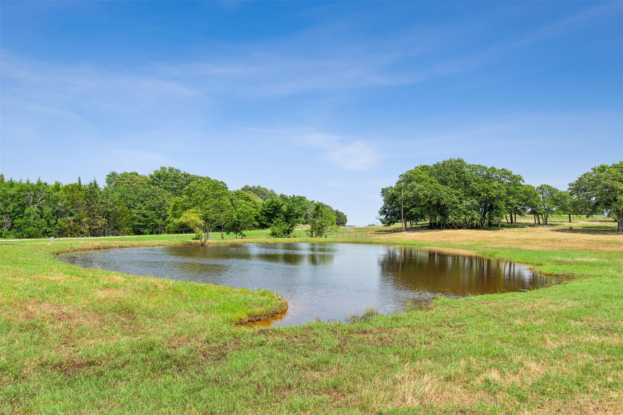 5738 E Fm 922 Valley View TX 76272