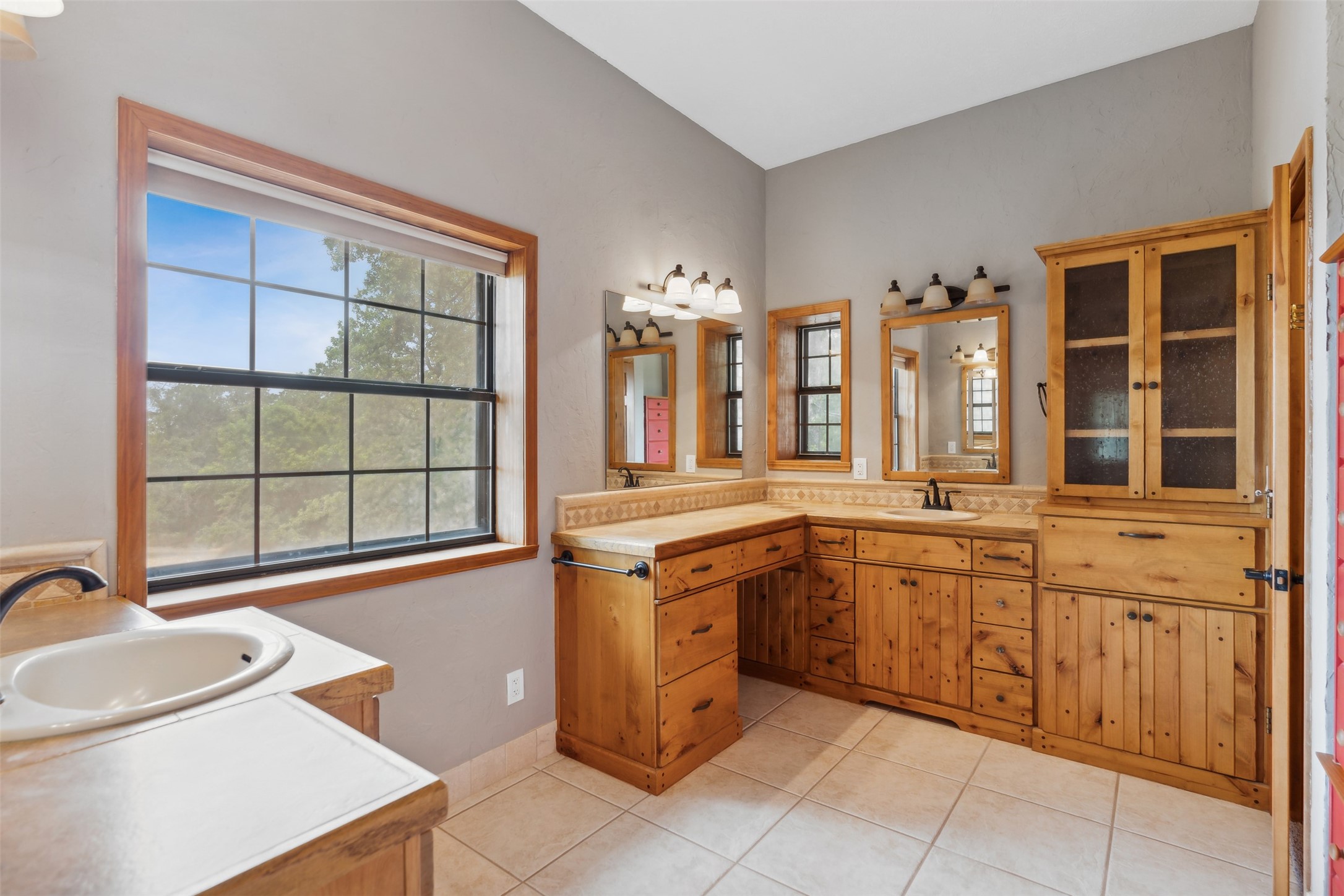 5738 E Fm 922 Valley View TX 76272