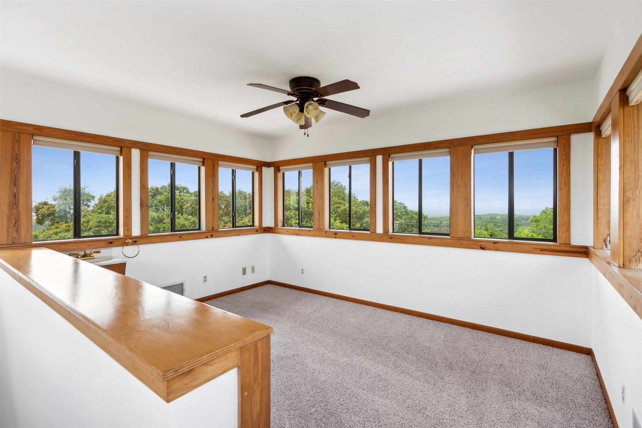 5738 E Fm 922 Valley View TX 76272