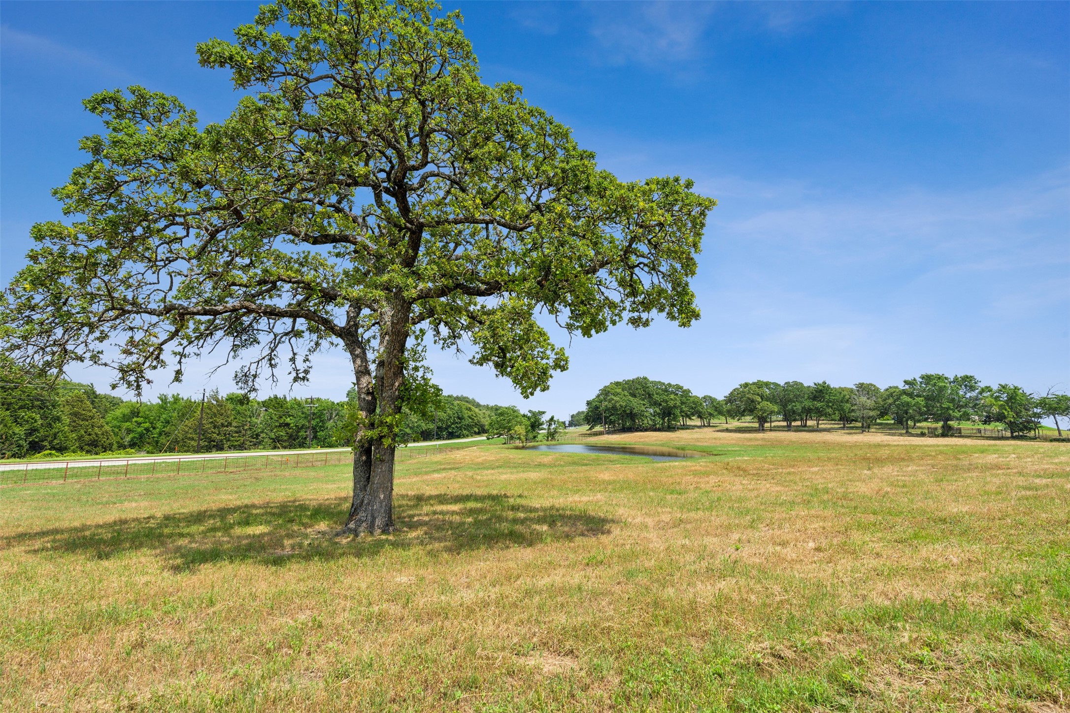 5738 E Fm 922 Valley View TX 76272