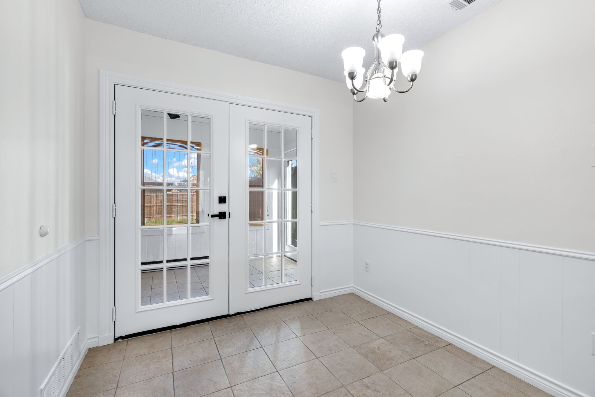 2543 Sundance Lane Dallas TX 75287