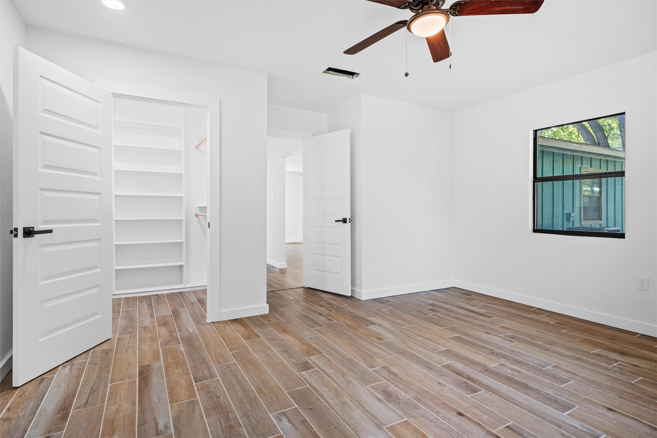 902 Skylark Drive Arlington TX 76010