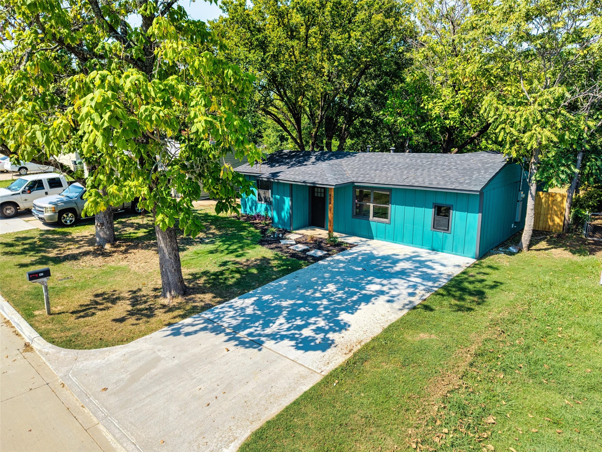 902 Skylark Drive Arlington TX 76010