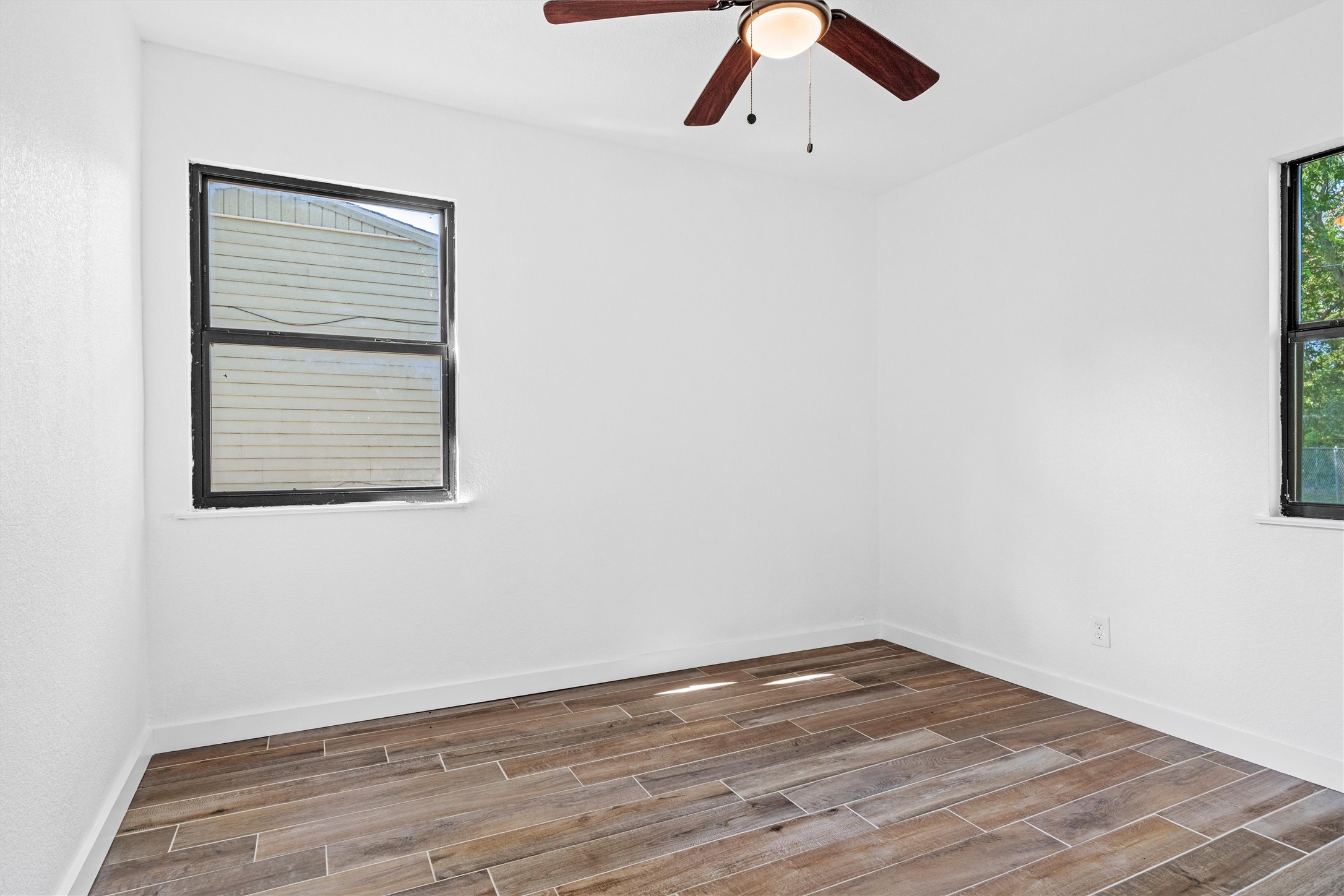 902 Skylark Drive Arlington TX 76010