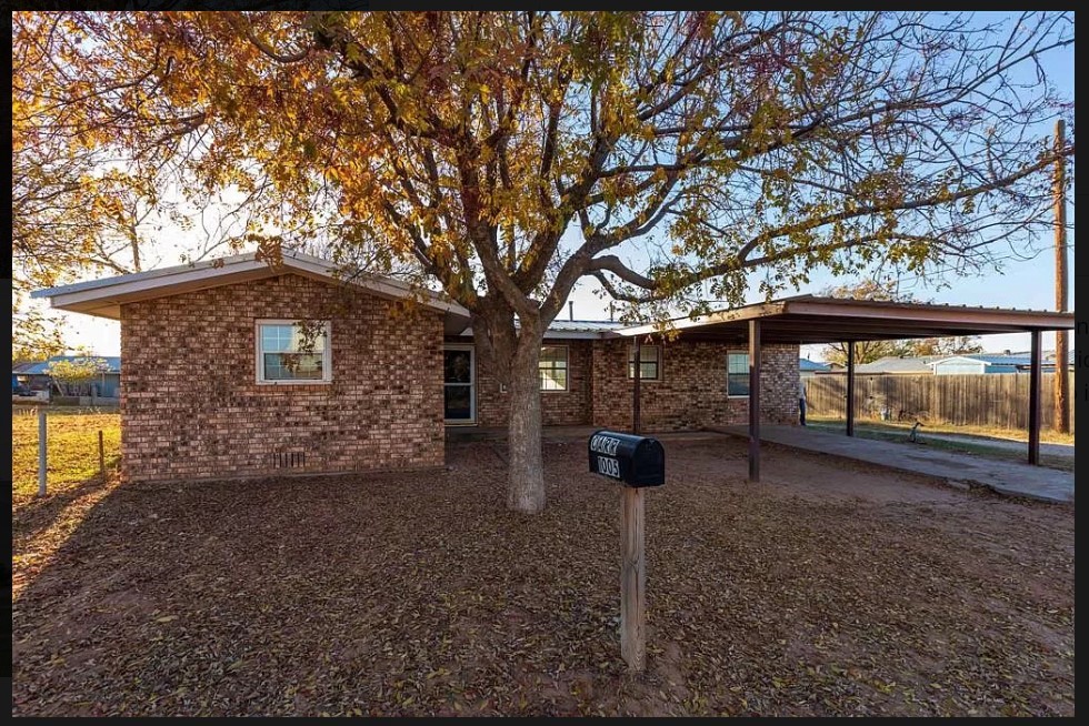 1005 N Roby Avenue Rotan TX 79546
