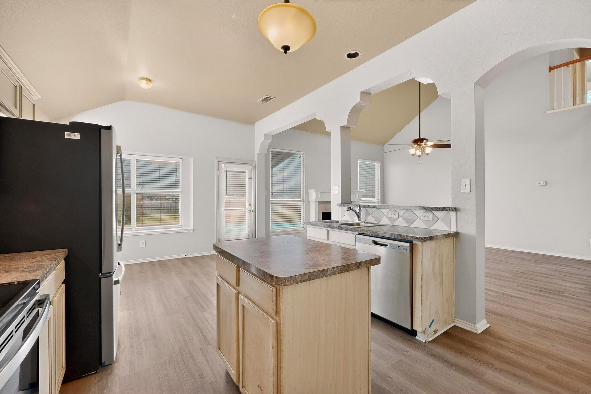 761 Meghann Lane Waxahachie TX 75167
