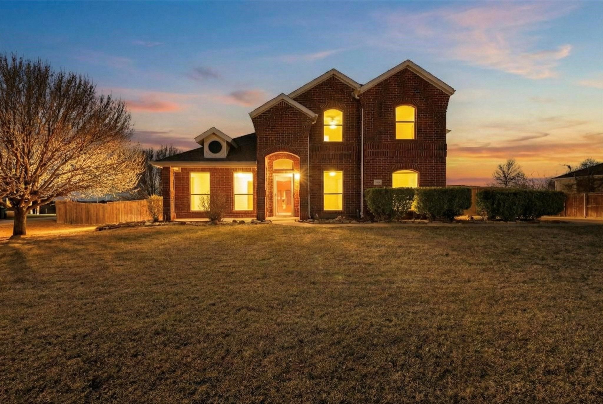 761 Meghann Lane Waxahachie TX 75167