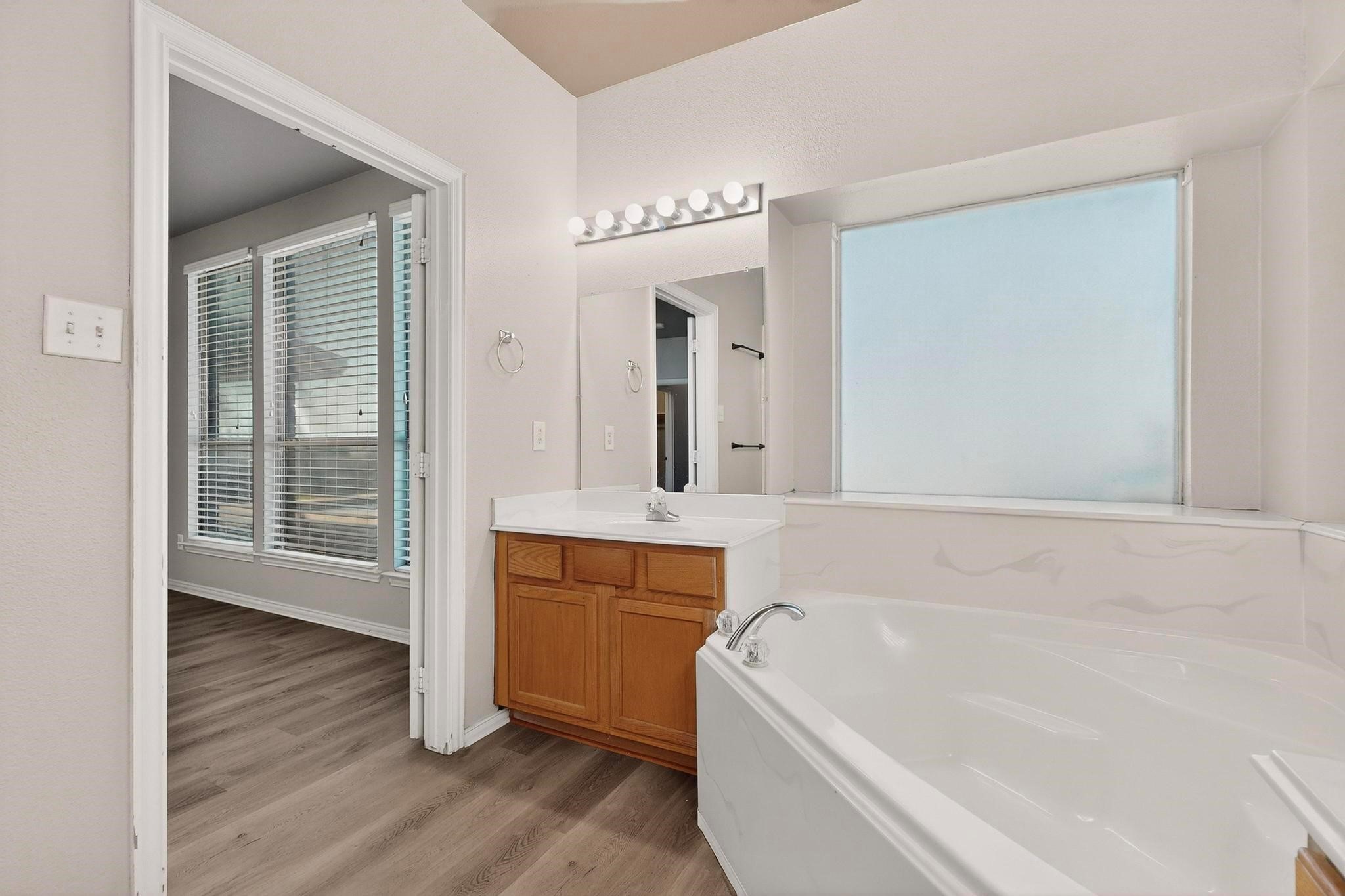 761 Meghann Lane Waxahachie TX 75167