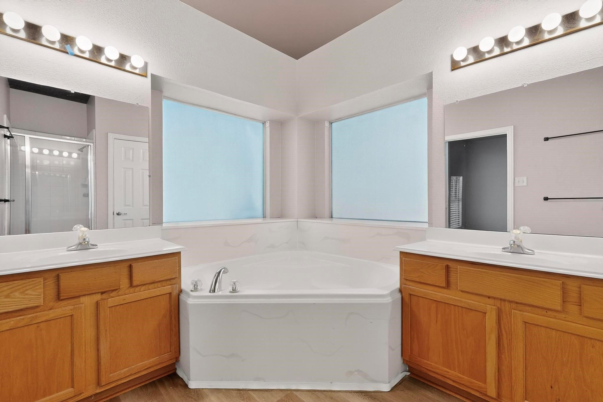 761 Meghann Lane Waxahachie TX 75167