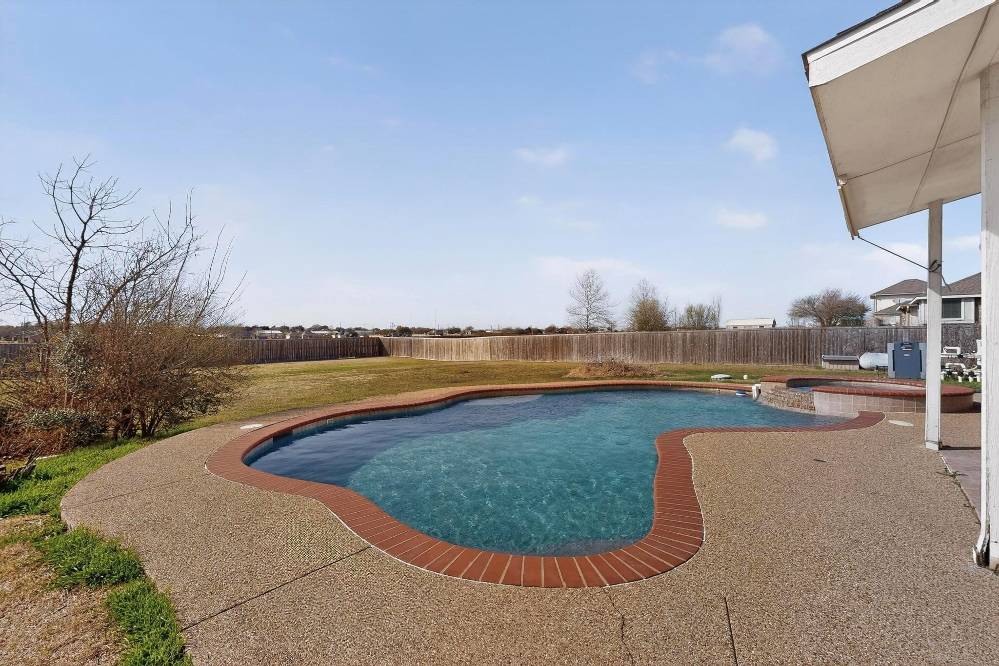 761 Meghann Lane Waxahachie TX 75167